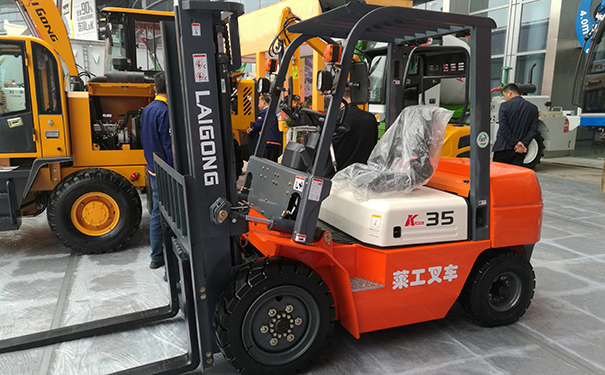 莱工.jpg 莱工.jpg