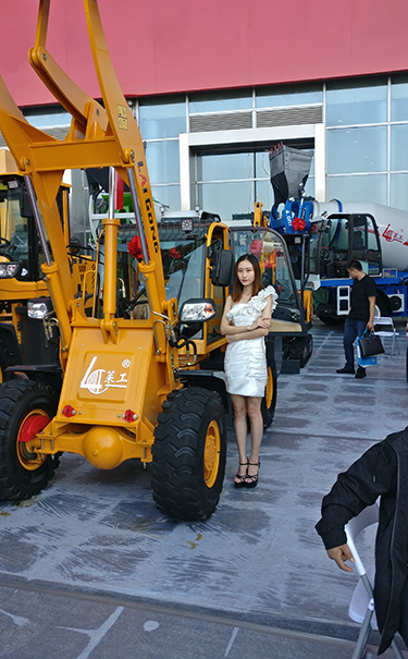 莱工.jpg 莱工.jpg