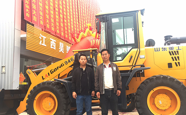 莱工.jpg 莱工.jpg