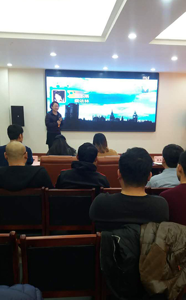 莱工.jpg 莱工.jpg